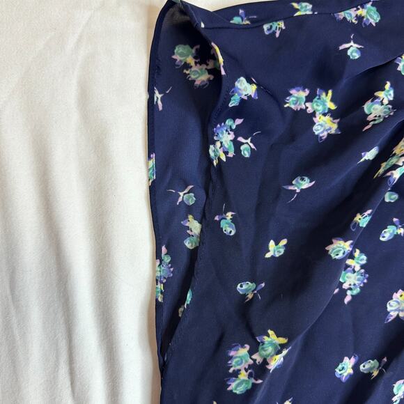 LC Lauren‎ Conrad Women's Large Navy Blue Floral Pattern Shirt Sheer Top Blouse - Picture 2 of 9